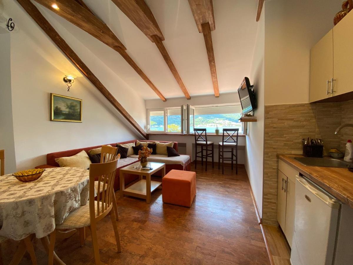 Sunny Bay Apartments Kotor Dış mekan fotoğraf