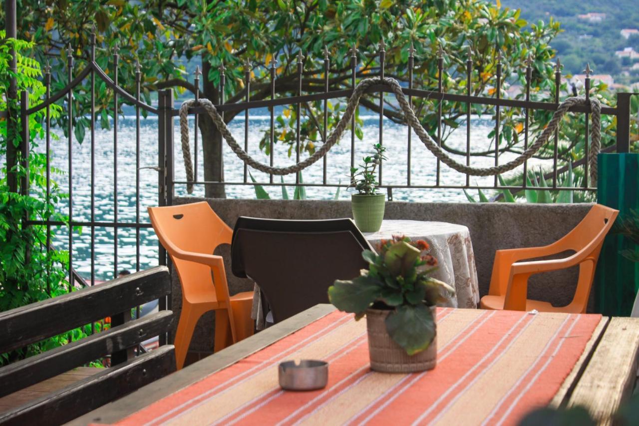 Sunny Bay Apartments Kotor Dış mekan fotoğraf