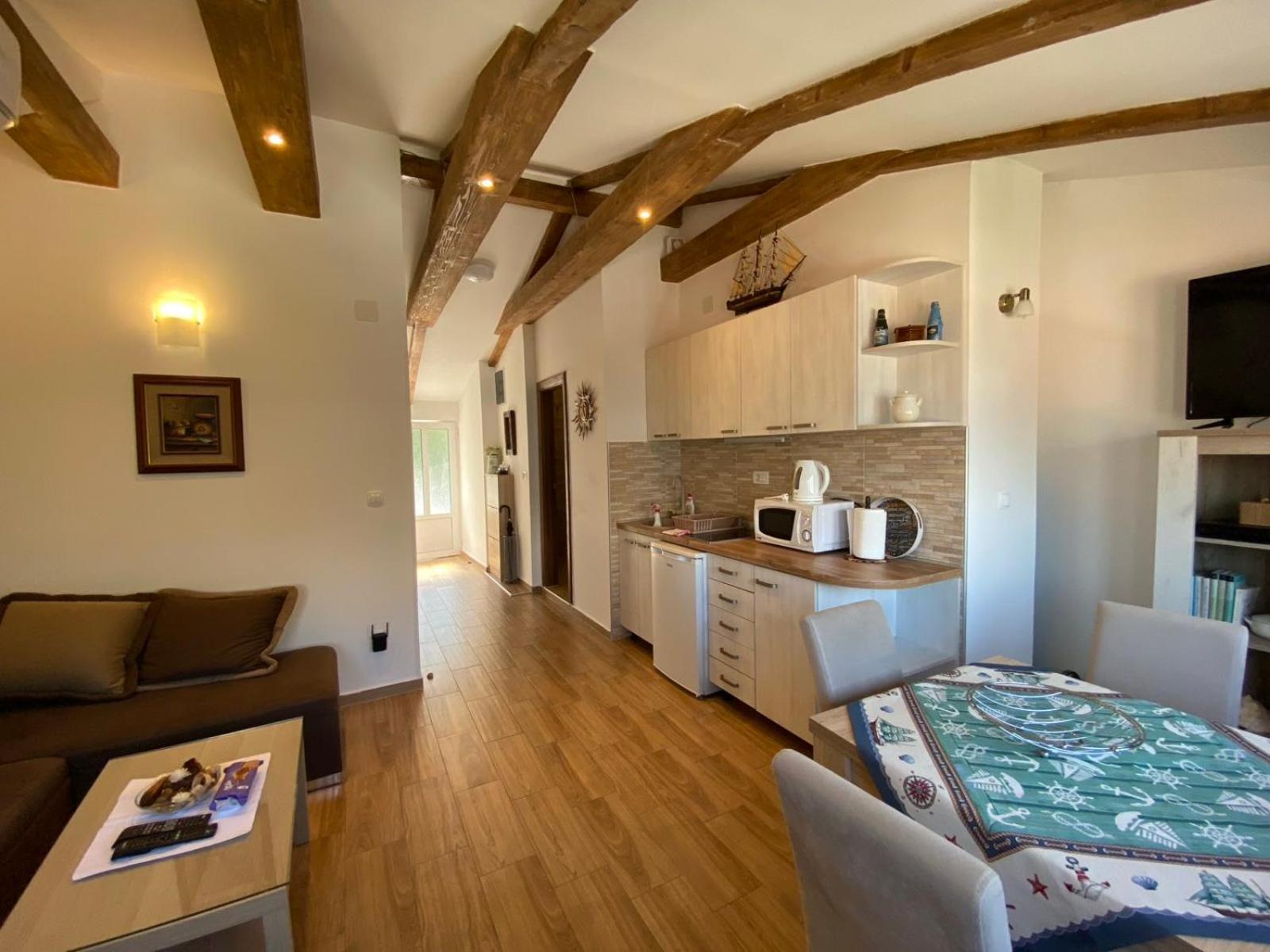 Sunny Bay Apartments Kotor Dış mekan fotoğraf